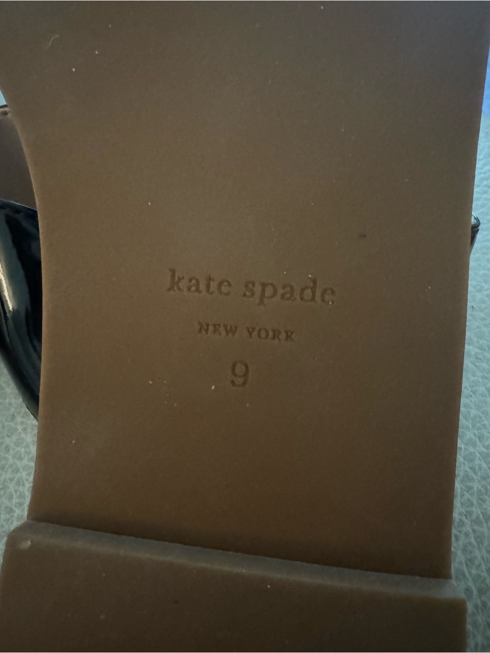 Kate Spade Cece Black Patent Thong Sandals Size 9 NWOT - Picture 4 of 4